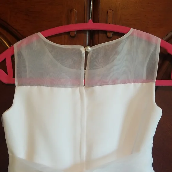 Girl's white formal dress - Picture 6 of 6